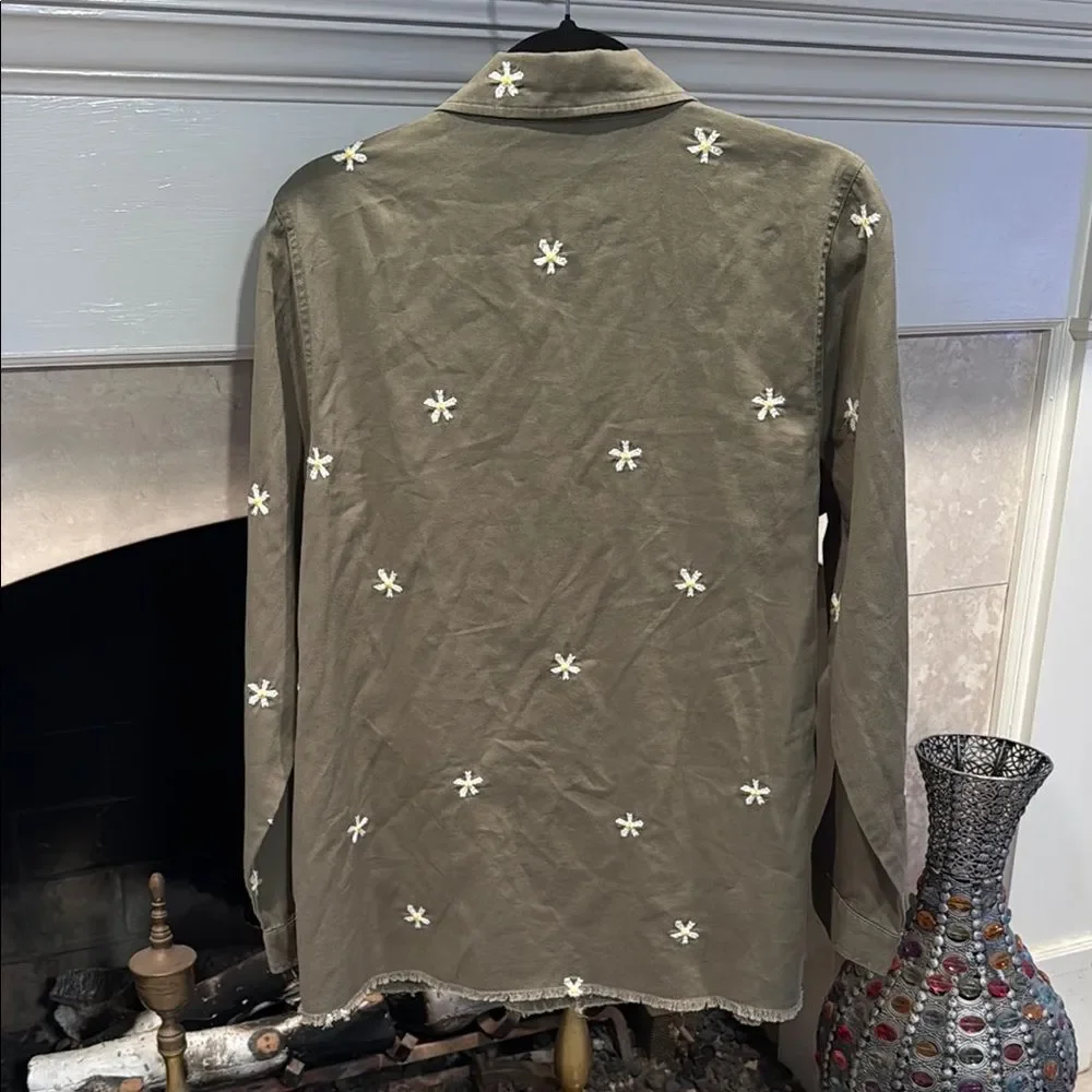 Versona Green Shirt Jacket with embroidered daisies size large - Picture 6 of 6